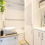 Charm Cozy Nest *