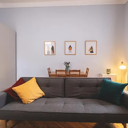 Lägenhet Charm Cozy Nest